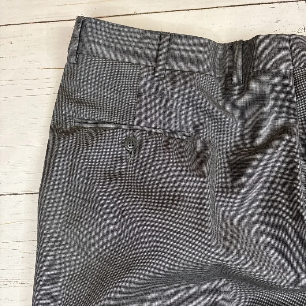 Hart Schaffner Marx Suit Gray Solid 46L 40W 30I